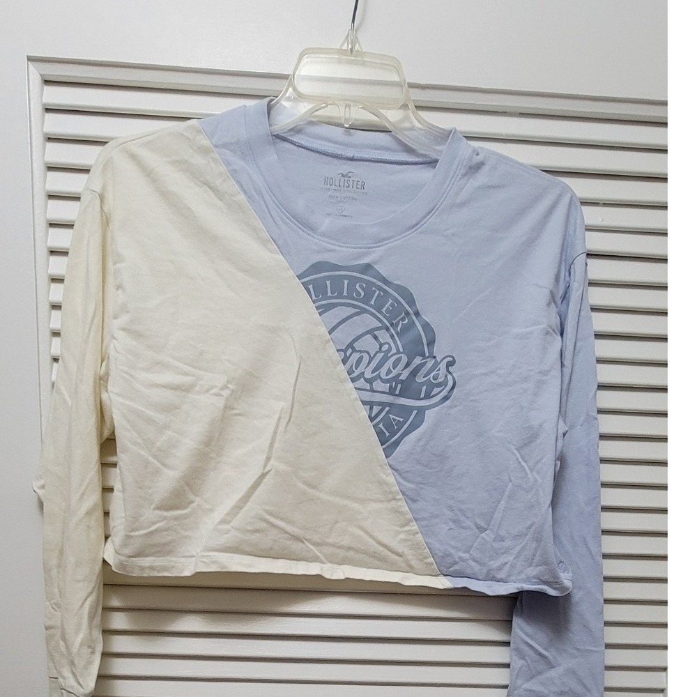 Hollister Long Sleeve Graphic Tee Blue Cream Medium cropped 100% cotton